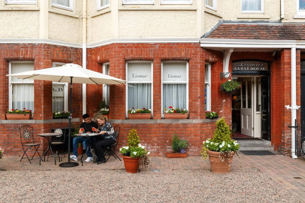 Lismar Guest House