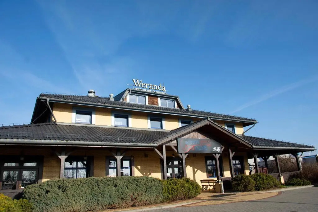 Weranda Rooms