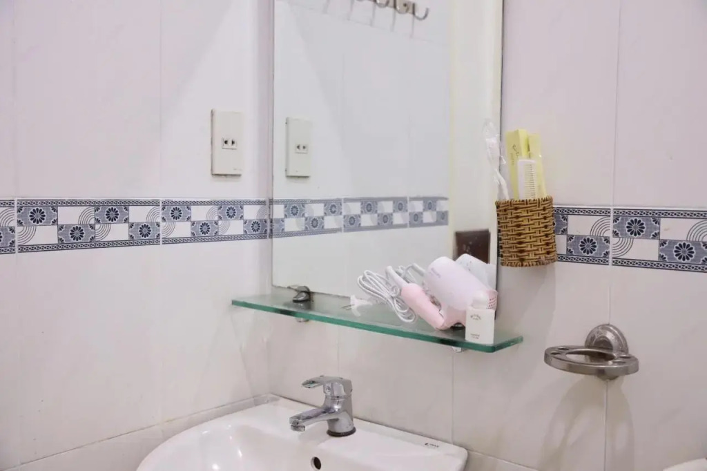 Huynh Gia Bao Hotel 2