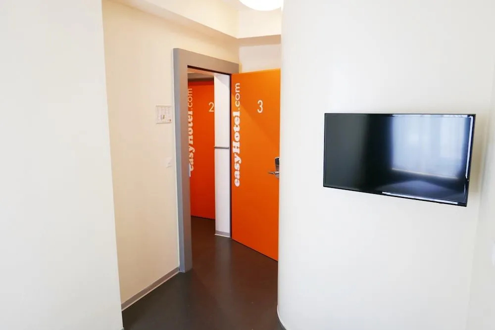 easyHotel Zürich City Centre