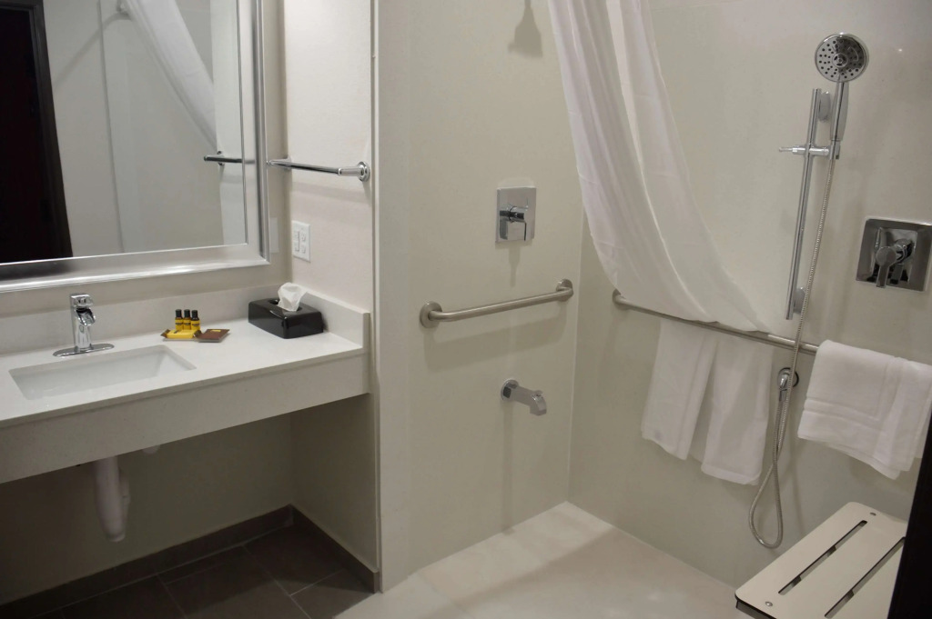 Best Western Plus Waller Hotel