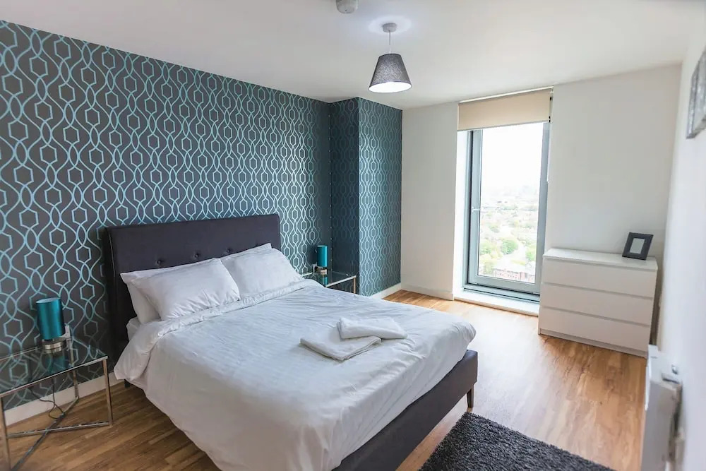 Beautiful 3 Bed Apartment in Media City