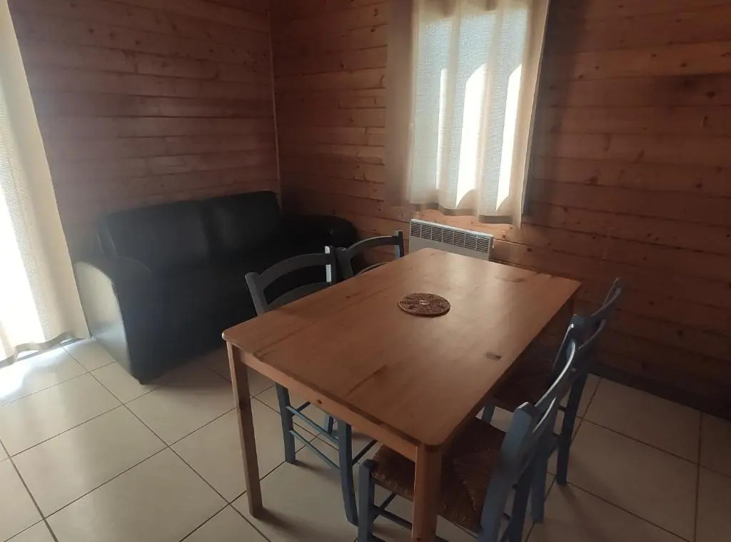 Gite de 4 mitoyen 2 plus 2 Fécamp Etretat