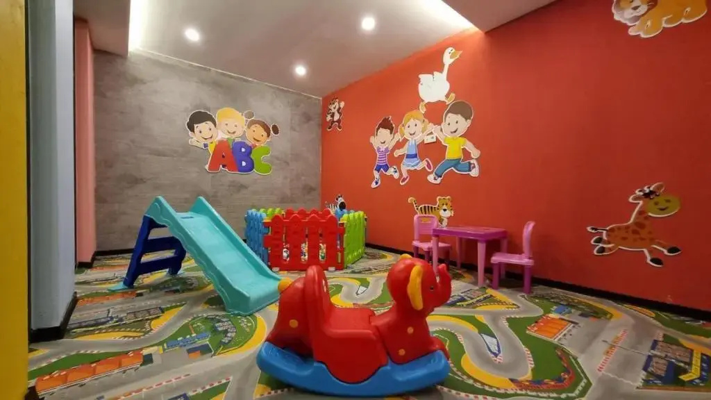 Elite Luxury Suite - City 3