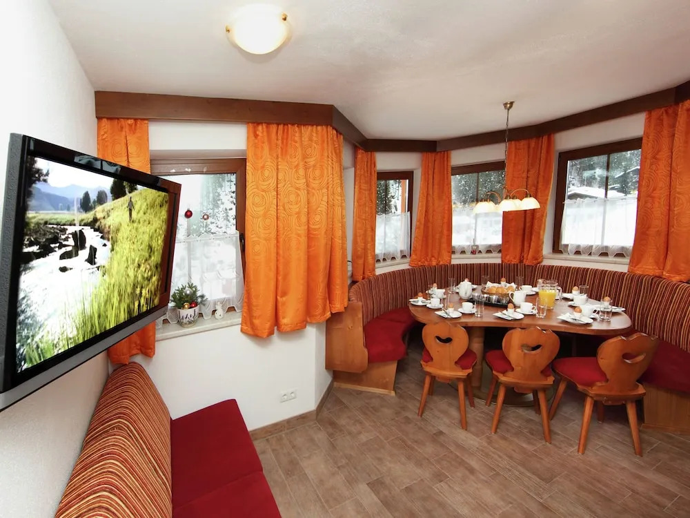 Cozy Holiday Home with Infrared Sauna in Salzburg