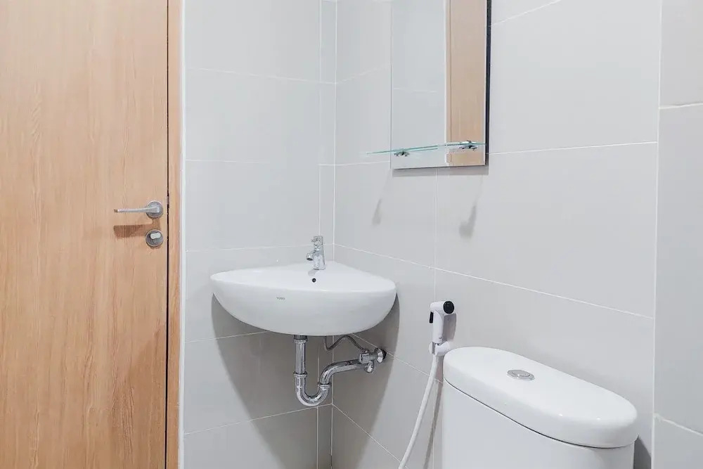 Good Location and Comfortable Studio Apartment B Residence