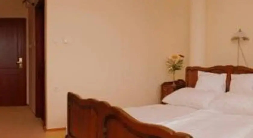 Kincsem Wellness Hotel
