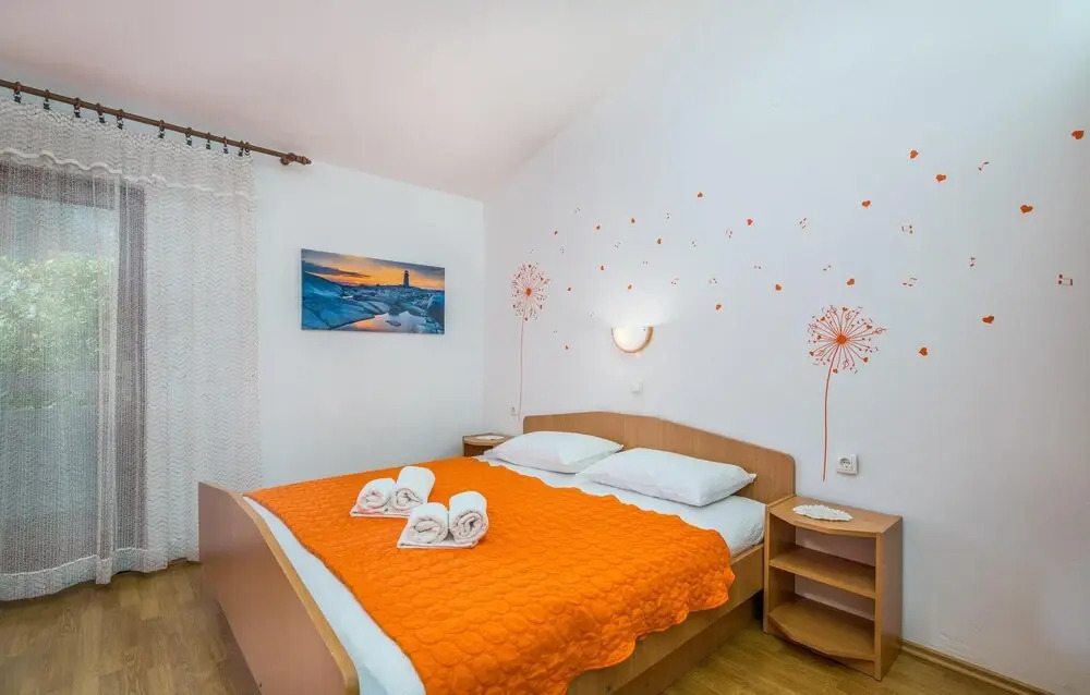 Amazing Home in Bascanska Draga With Wifi and 2 Bedrooms