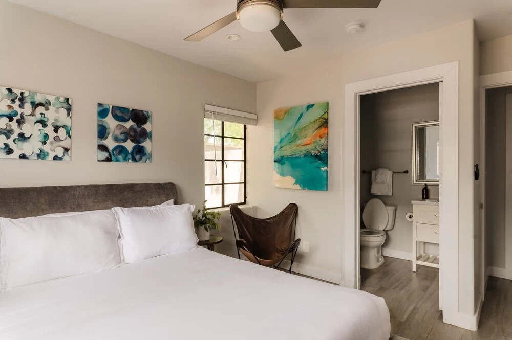 Cobalt By AvantStay Modern and Chic Home with Pool and Fire Pit in Heart of Old Town