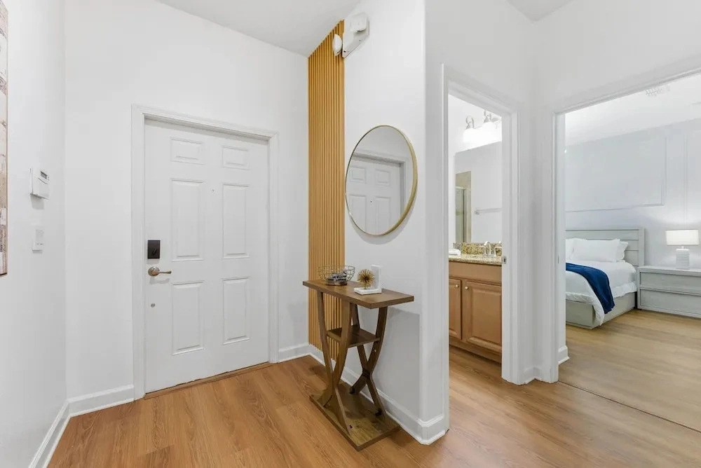Stylish 4BR Private Pool Themed Rooms Sleeps 13