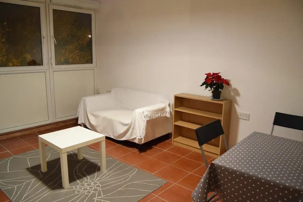 Spacious 1 Bedroom Apartment in London