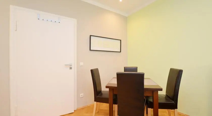 Premium City Apartment