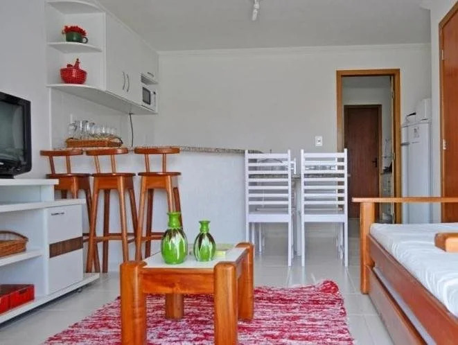 Casas no Residencial Mont Sião com 1, 2 ou 3 suítes  condomíno a poucos metros da praia de Taperapuã , com 2 piscinas adulto, 2 infantil, sauna e 2 portarias, casas com internet privativa 300MBPS