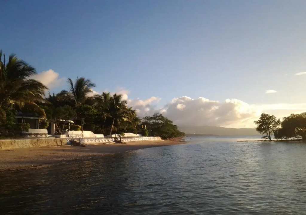 Casa de la Playa Beach Resort