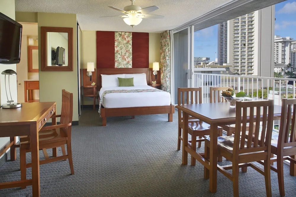 Pacific Monarch Hotel