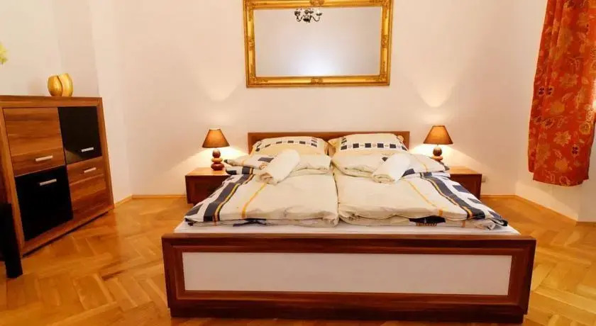 P&J Apartamenty Św. Krzyża