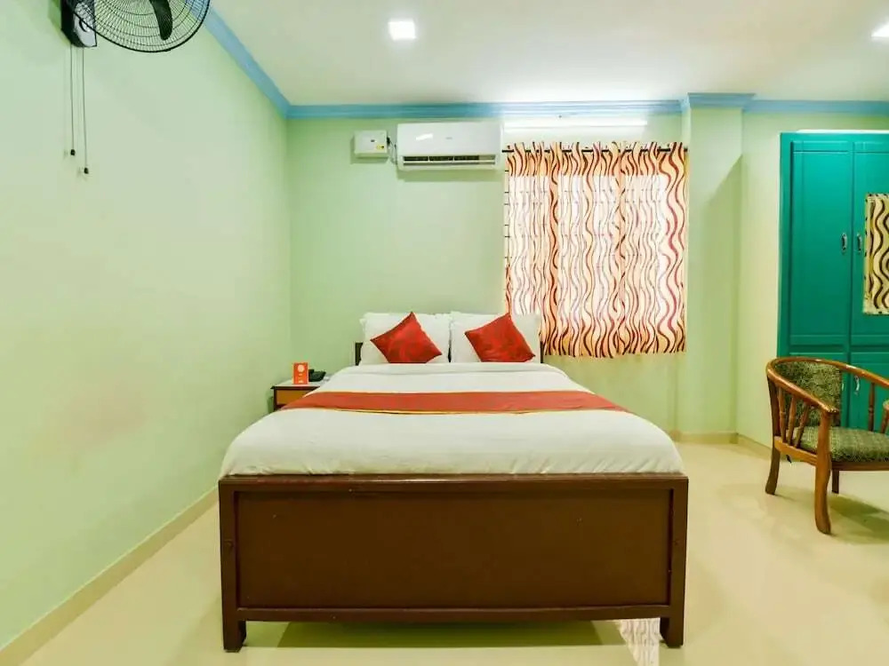 Anchor House by OYO Rooms