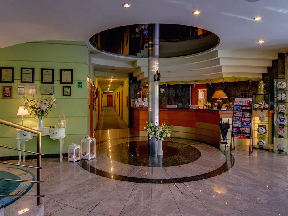 Green Hotel