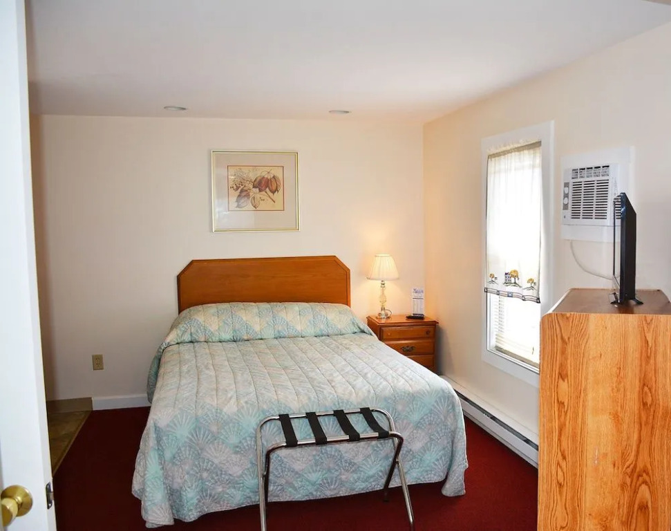 Alouette Beach Resort Economy Rooms