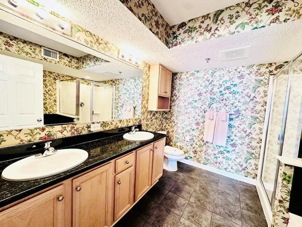 Crescent Shores S 311 3 Bedroom Condo by RedAwning, North Myrtle Beach