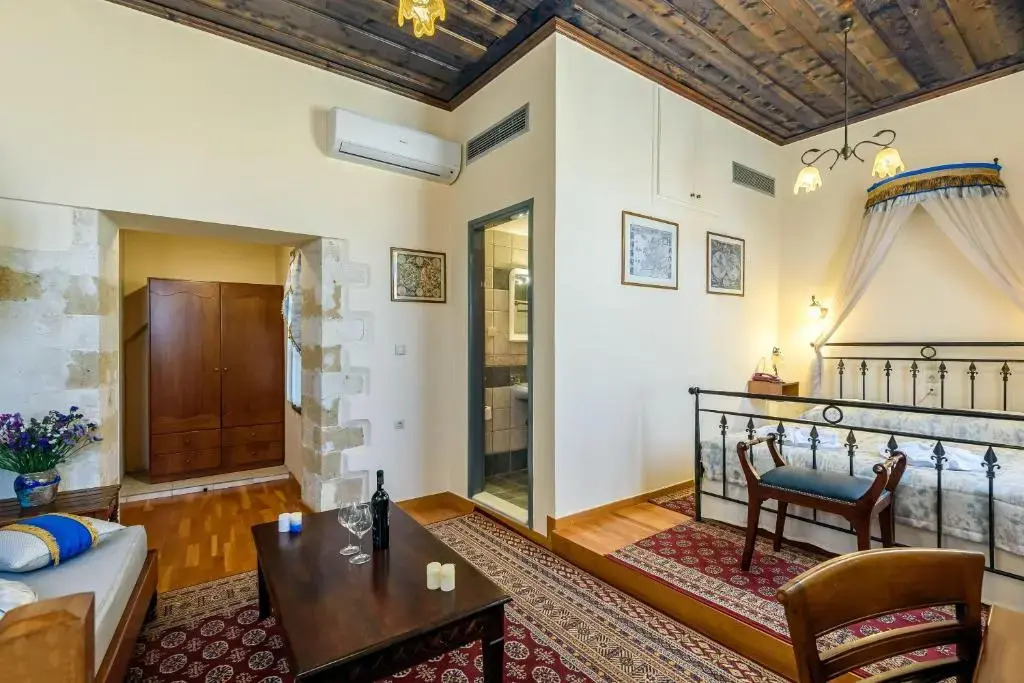 Belmondo Hotel