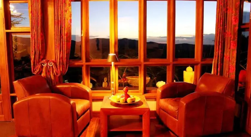Buffalo Luxury Camp