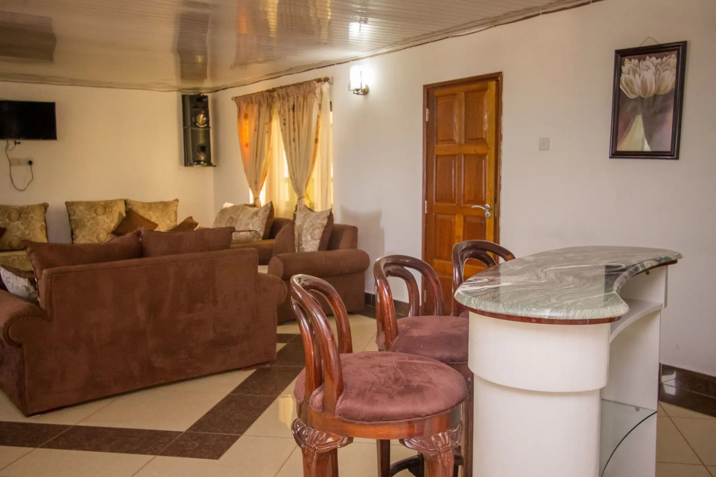 Meru Paramount Hotel