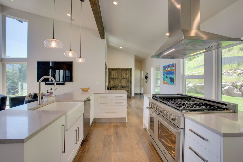 Avon Vacation Rental w/ Hot Tub & Mountain Views!