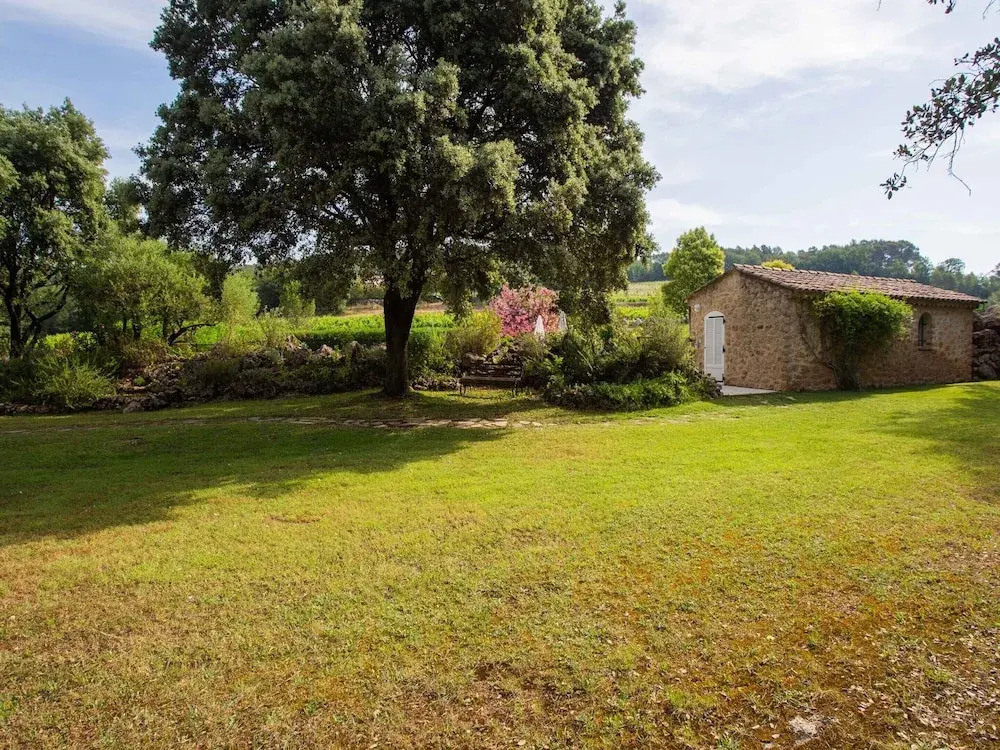 Chateau in Lorgues with Pool & Vineyard Views