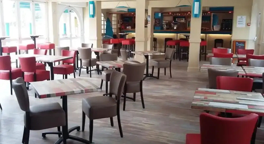 Bungalow With 3 Bedrooms in Saint-jean-de-monts, With Pool Access, Fur