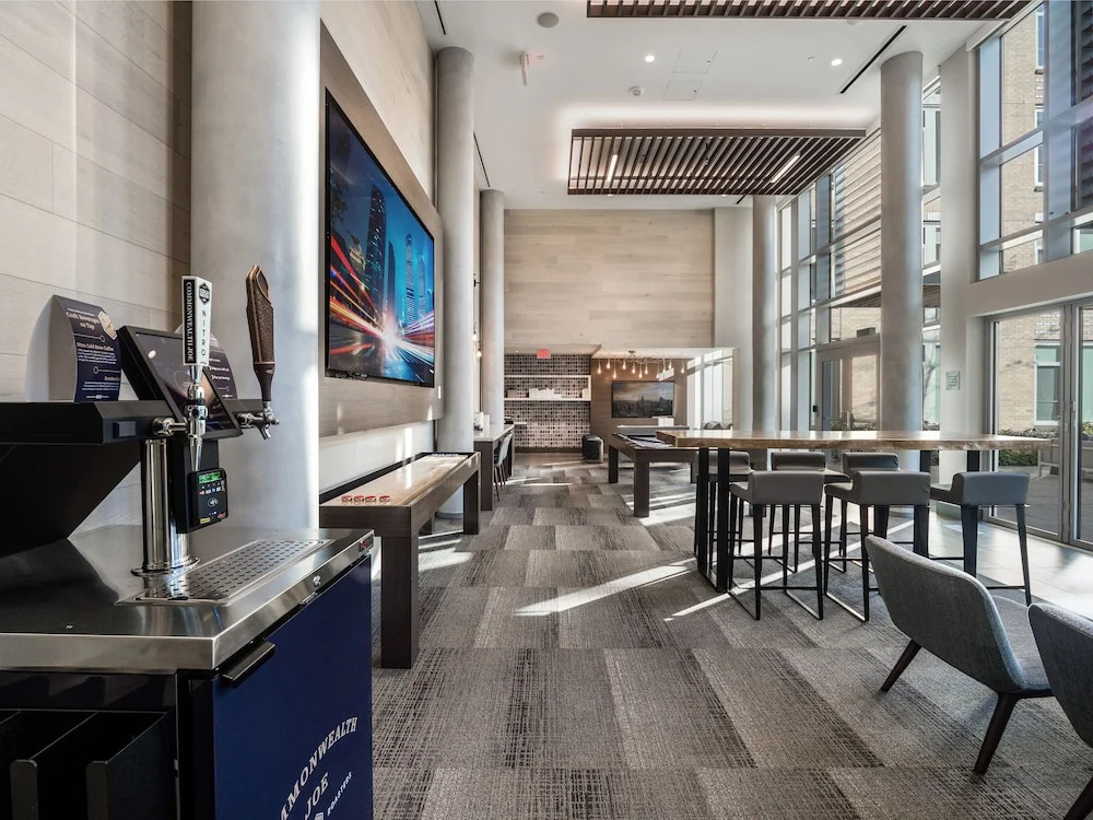 Global Luxury Suites Crystal City