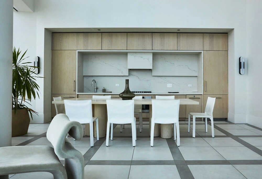 Lux 67fl Apt Lake Views Top Residential Sky Deck