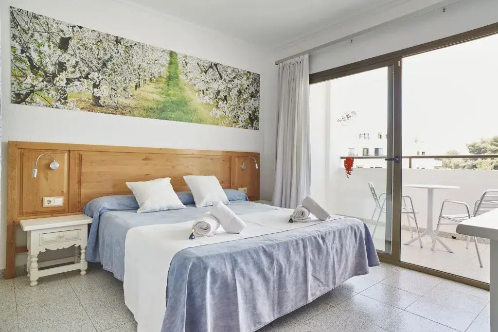 Invisa Aparthotel Casa Luis
