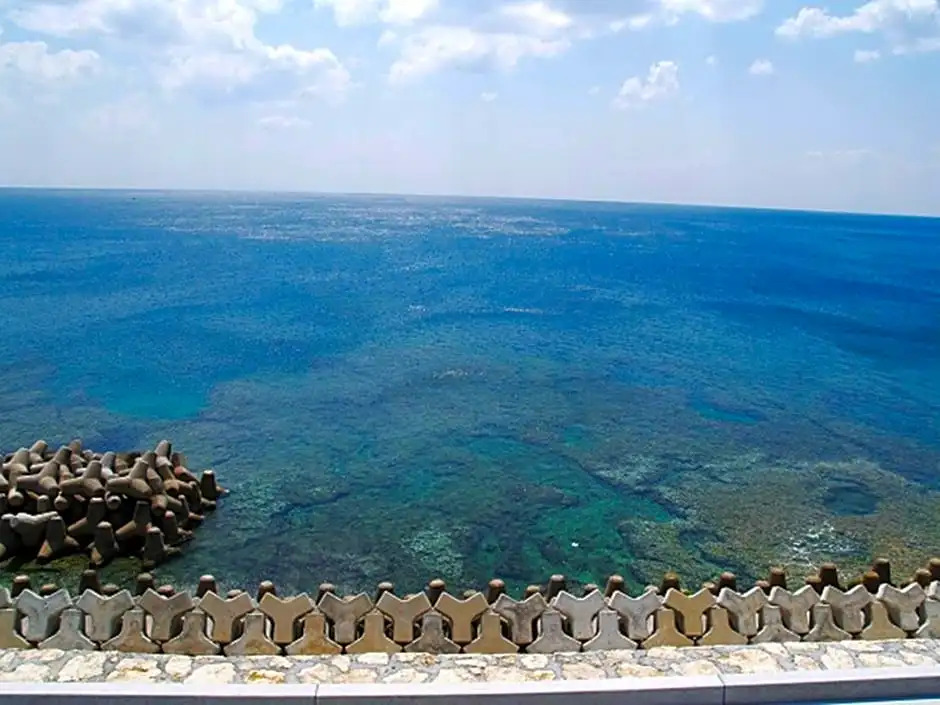 Lagoon Palace