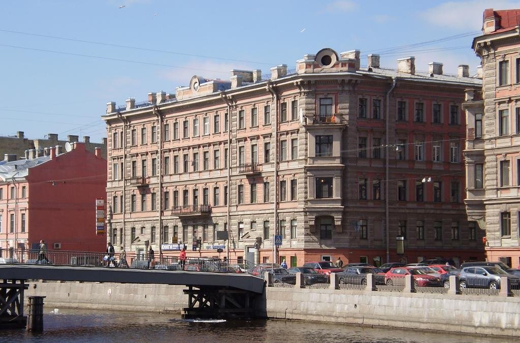 Фонтанка сенная. Фонтанка сенная. Набережная реки фонтанки 93. Сити на фонтанке отель санкт-петербург. Прогулки по каналу грибоедова санкт-петербурга.