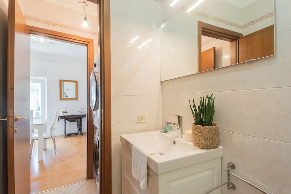 Shades Of Como With Private Terrace by Rent all Como