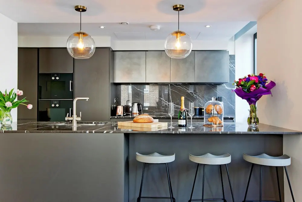 2-bed Superior Apt 208