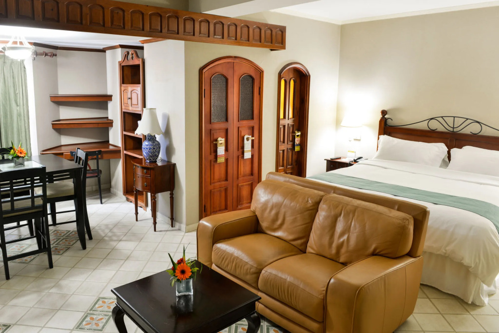 Hotel Plaza Juan Carlos