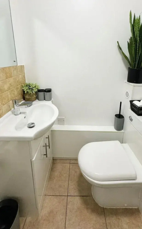 London Stylish 1 Bedroom Apartment With Garden