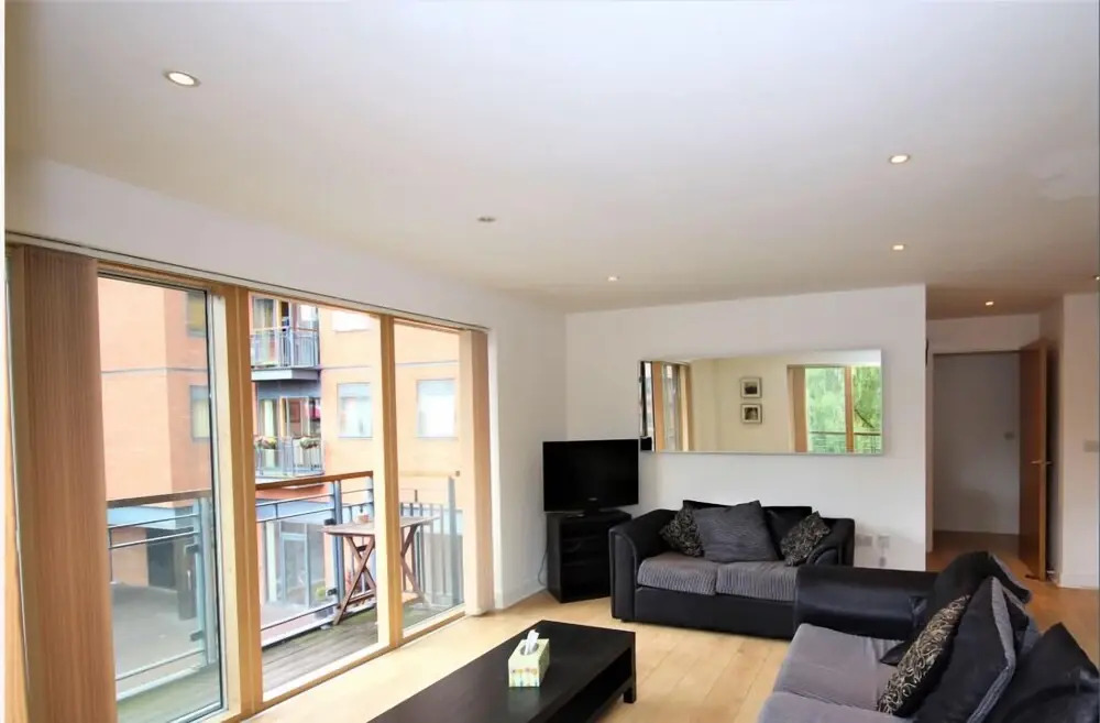 Canal Wharf 2 Bedroom Water Front