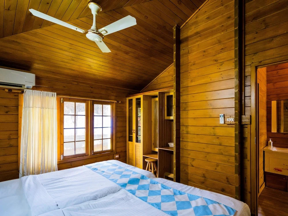 OYO 14514 Home Woodhive 2BHK Villa