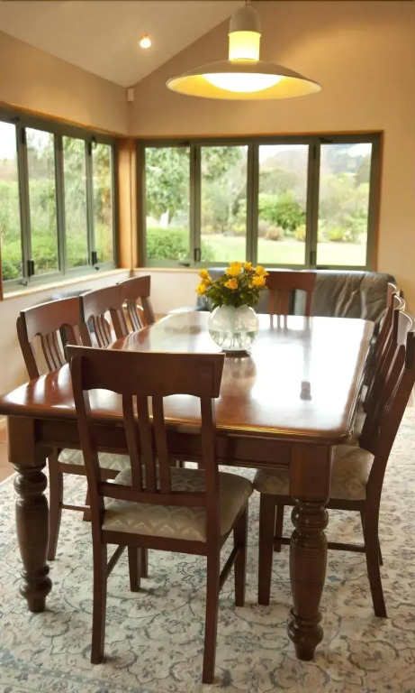Whakaipo Lodge