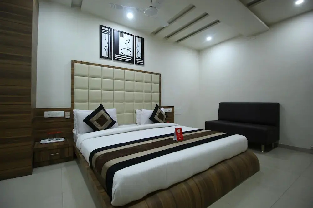 OYO 6840 Hotel City Inn