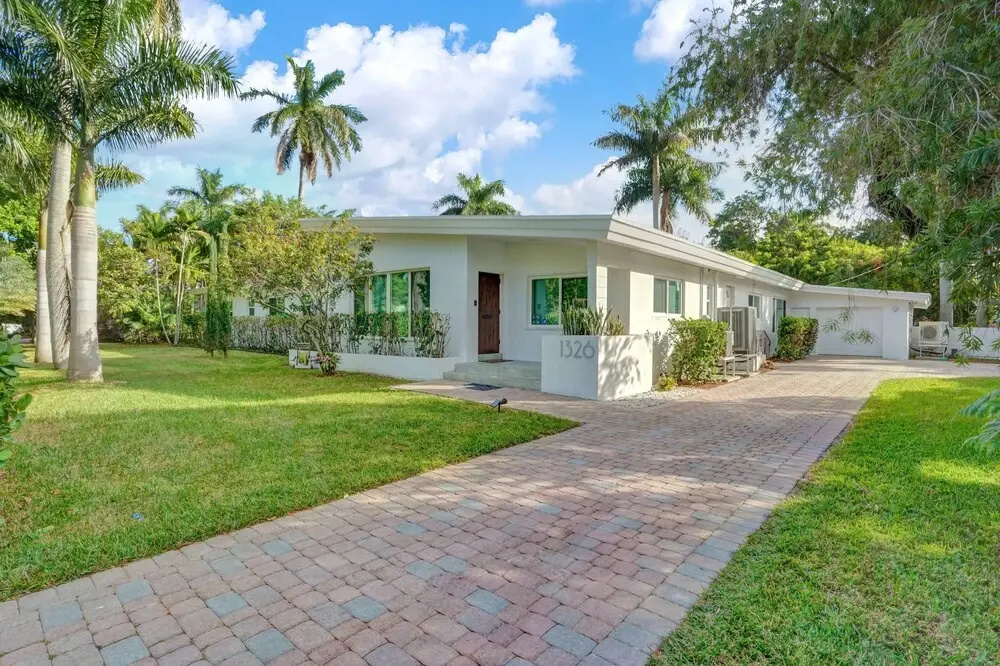 Gorgeous 5BR Home with Heated Pool
