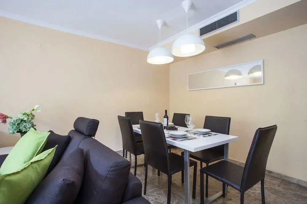 SingularStays Candela III