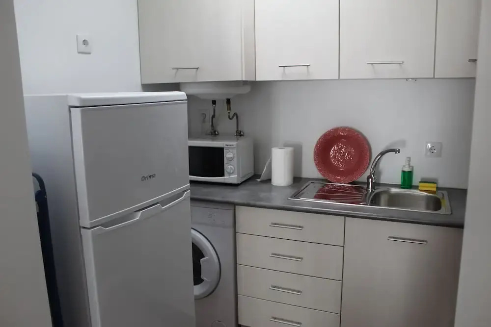 New Apartment Near Amoreiras by Rental4all