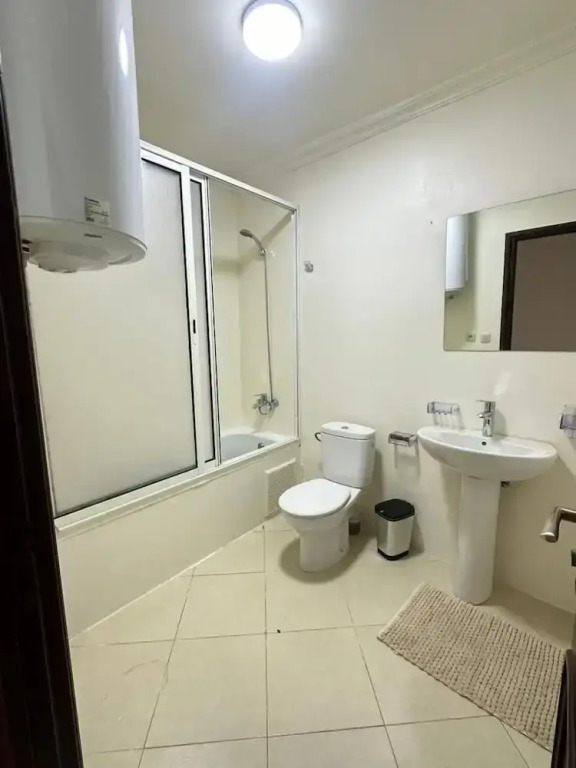 SHRTSTAYS Guesthouse