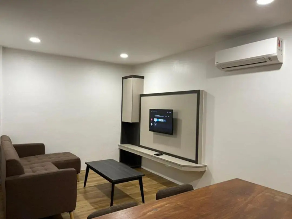 CA Homestay