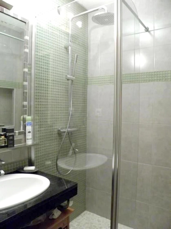Apartment with One Bedroom in Golfe-Juan, with Wonderful Mountain View, Furnished Terrace And Wifi - 150 M From the Beach