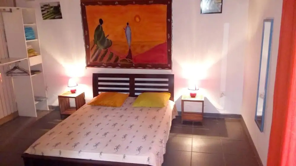 Bungalow With one Bedroom in Etang-salé les Hauts, With Furnished Terr